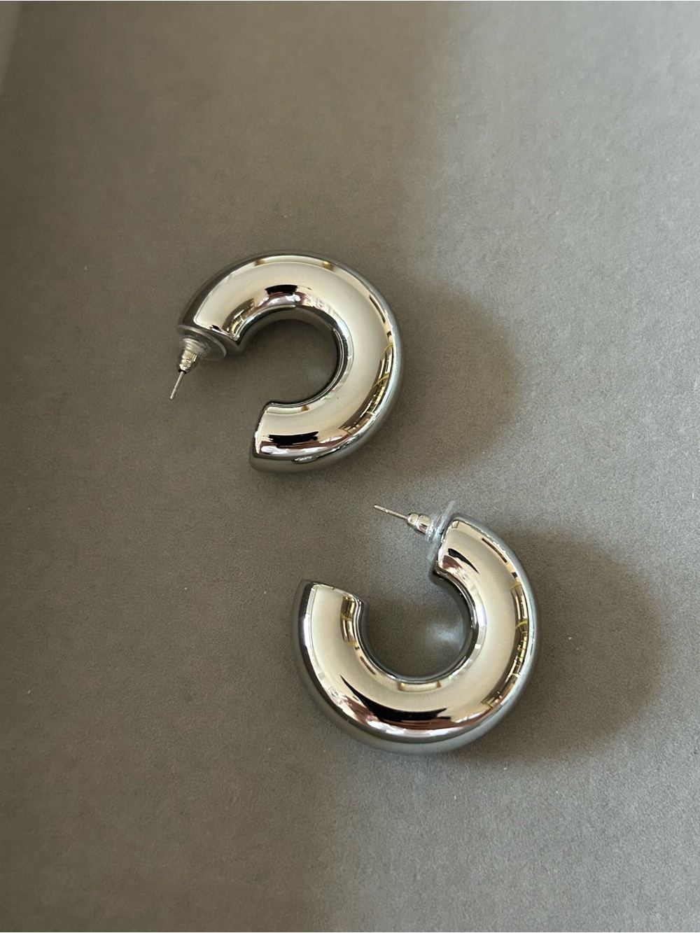 Silver chunky hoops 😍